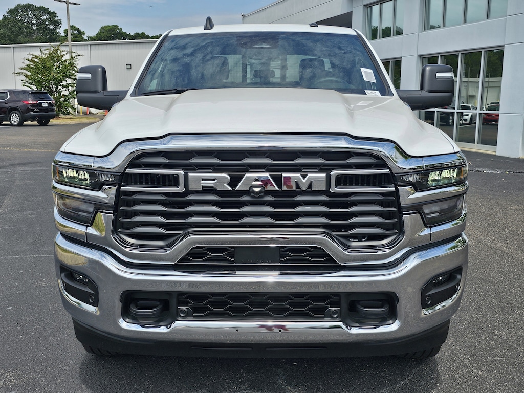 New 2026 Ram 2500 TRADESMAN CREW CAB 4X4 6'4 BOX Pickup