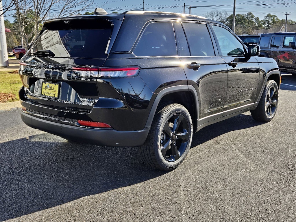 New 2025 Jeep Grand Cherokee LIMITED 4X2 Sport Utility