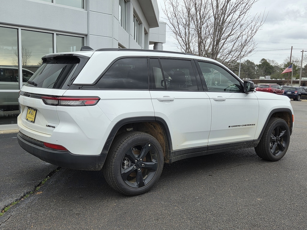 New 2025 Jeep Grand Cherokee LIMITED 4X2 Sport Utility