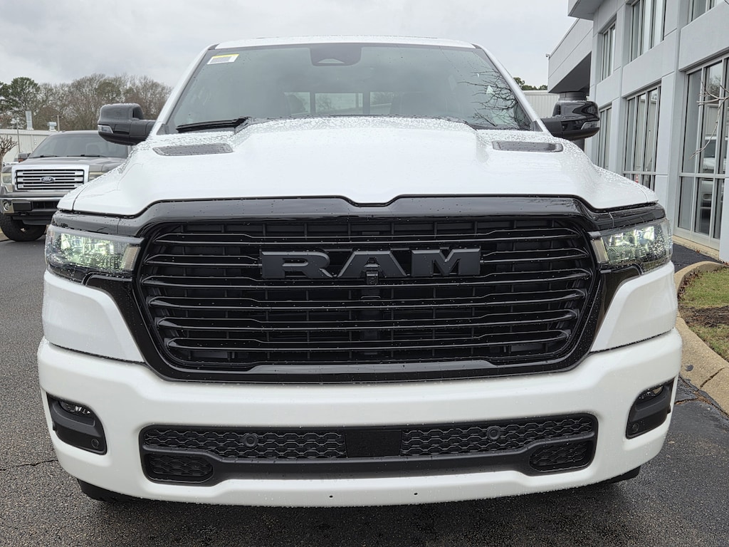 New 2026 Ram 1500 LARAMIE CREW CAB 4X4 5'7 BOX Pickup