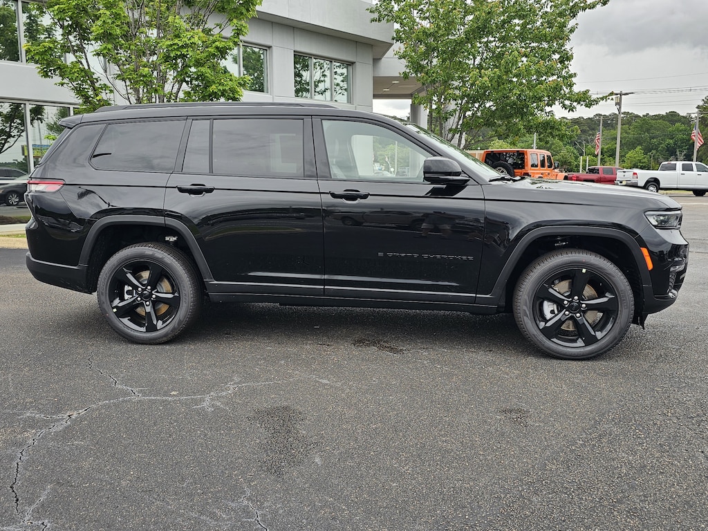 New 2025 Jeep Grand Cherokee L LIMITED 4X2 Sport Utility