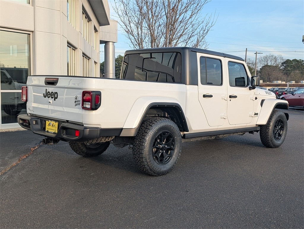 Used 2023 Jeep Gladiator Willys Crew Cab Pickup