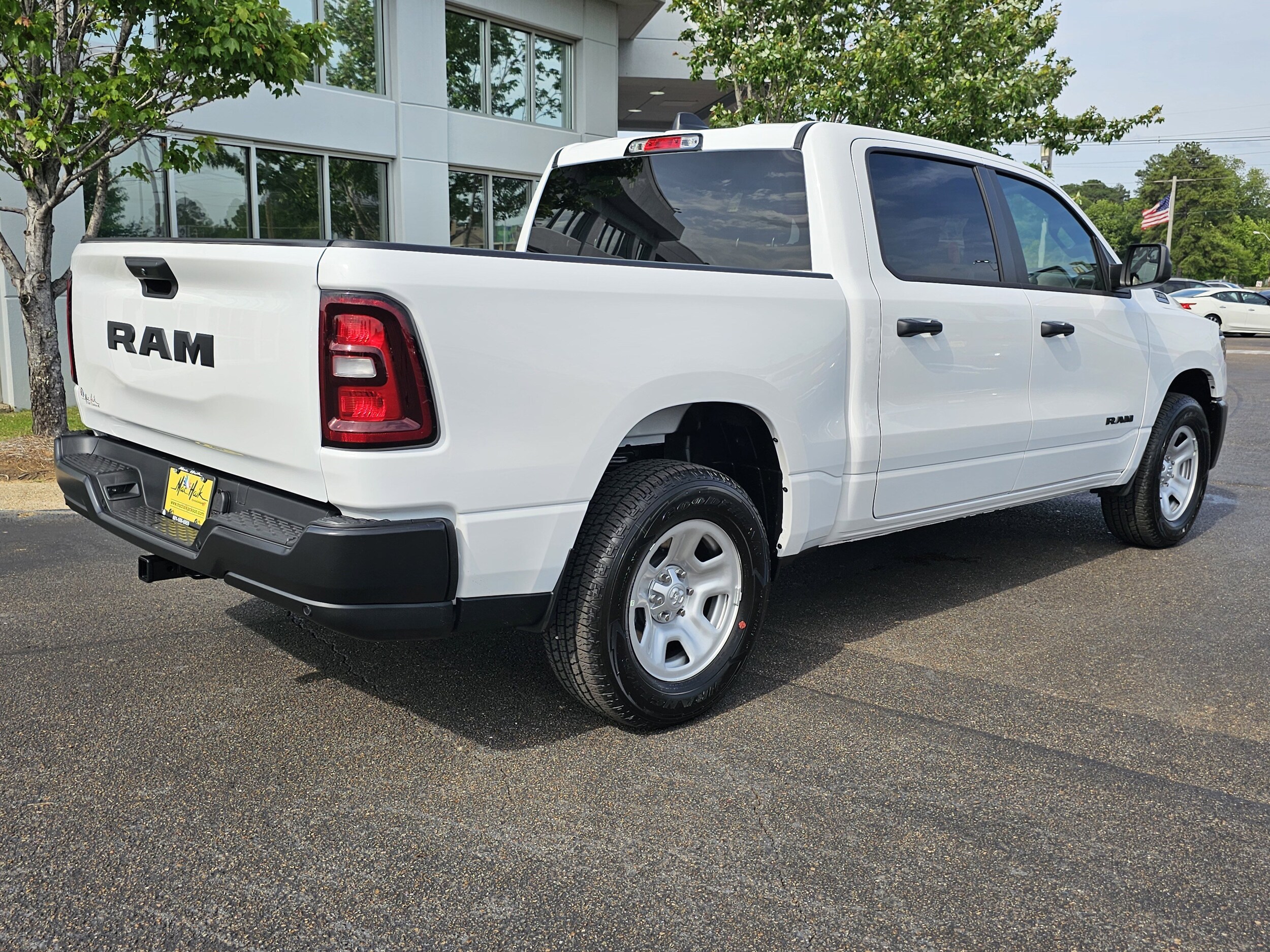 2025 Ram 1500 Tradesman photo 4