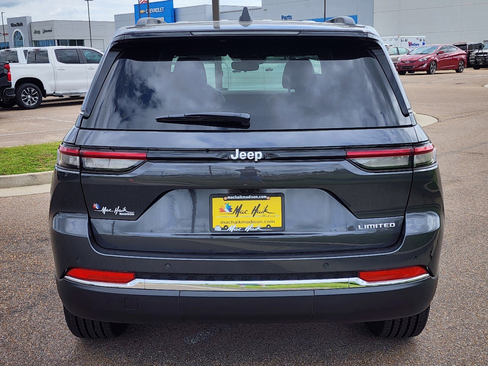 2024 Jeep Grand Cherokee Limited photo 4