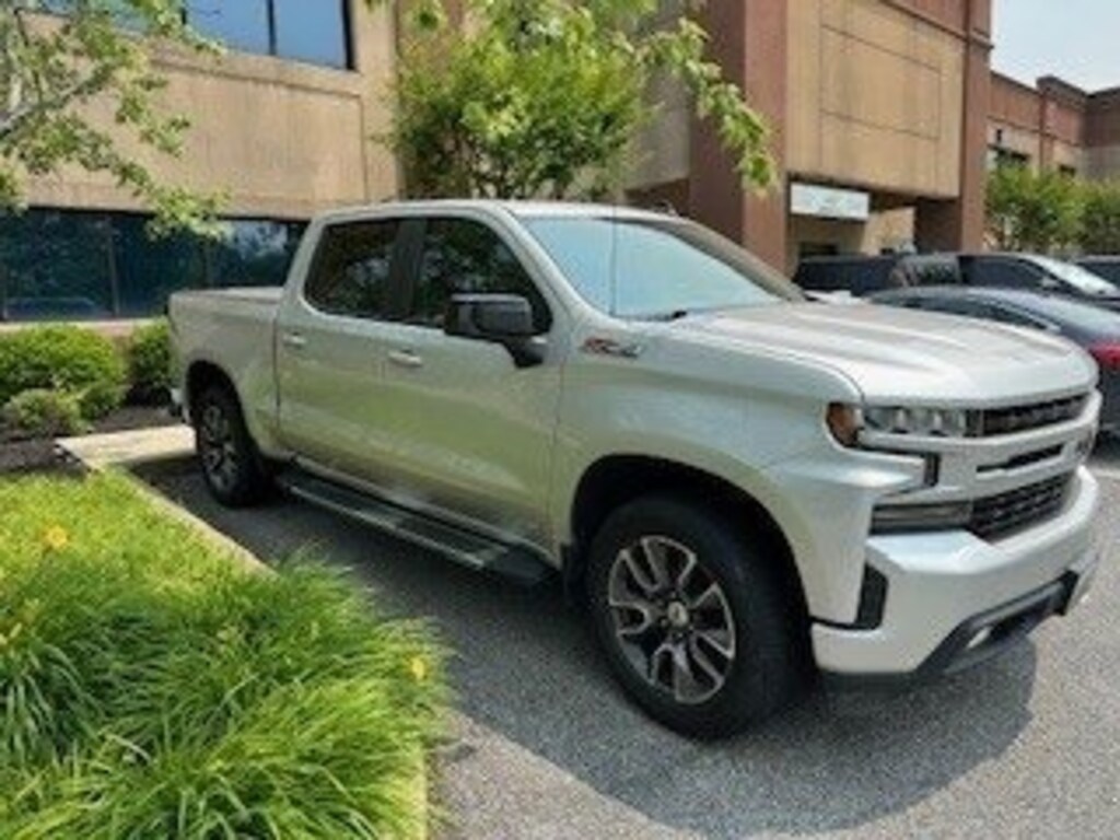 Used 2019 Chevrolet Silverado 1500 RST Crew Cab Pickup