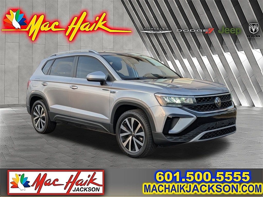 Used 2024 Volkswagen Taos SE Sport Utility