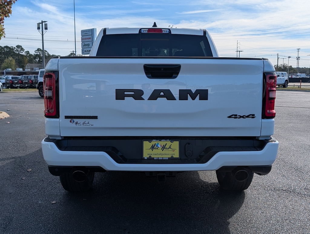 New 2026 Ram 1500 BIG HORN CREW CAB 4X4 5'7 BOX Pickup