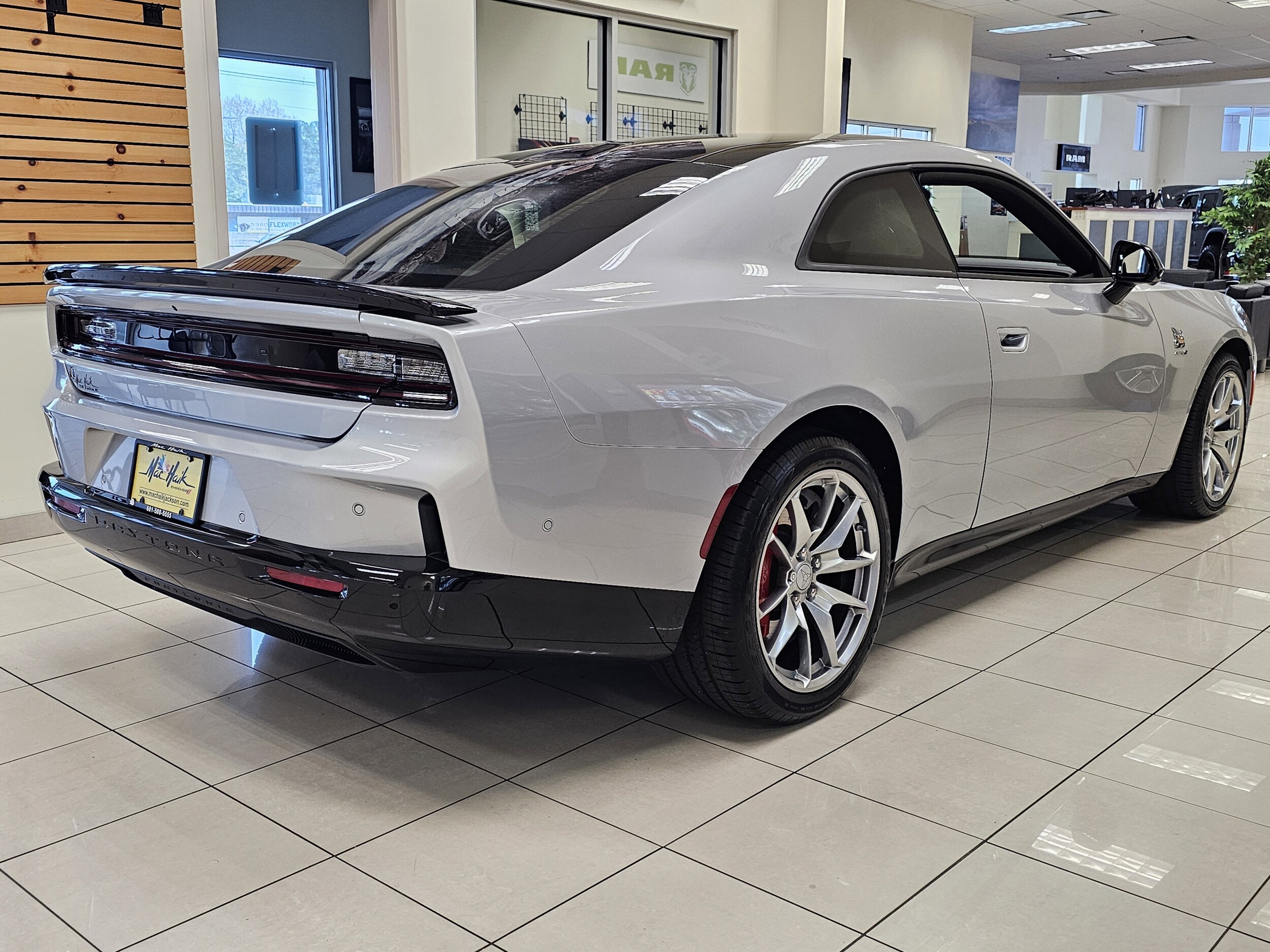 2024 Dodge Charger Daytona Scat Pack photo 4