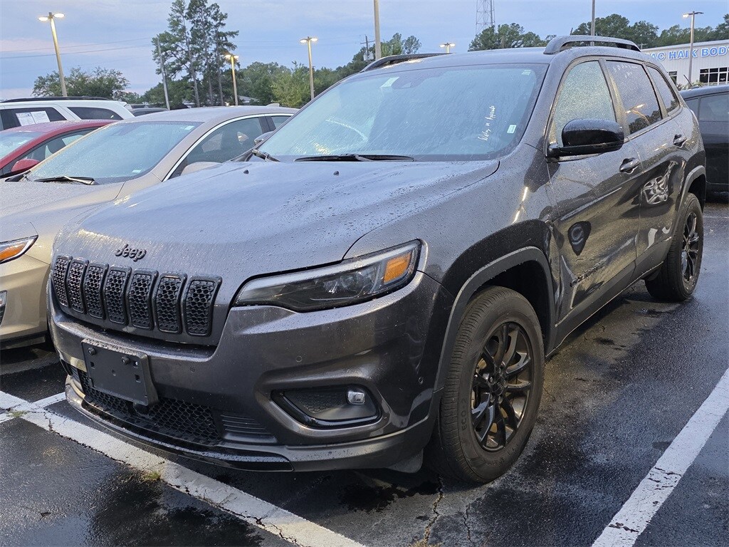 2023 Jeep Cherokee Altitude photo 3
