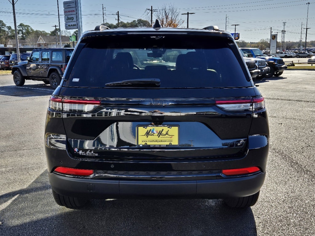 New 2025 Jeep Grand Cherokee LIMITED 4X2 Sport Utility