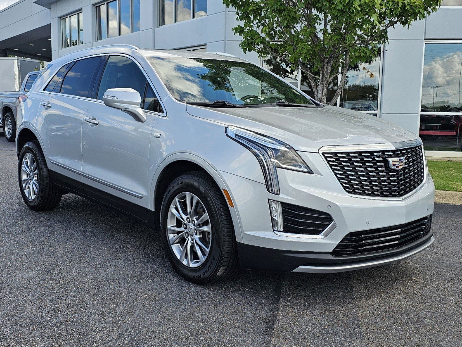 Used 2020 Cadillac XT5 Premium Luxury with VIN 1GYKNCRS6LZ155646 for sale in Jackson, MS