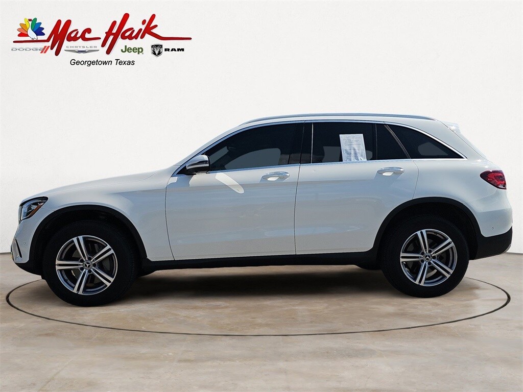 2022 Mercedes Benz GLC 300 photo 2