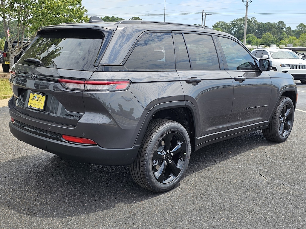 New 2025 Jeep Grand Cherokee LIMITED 4X2 Sport Utility
