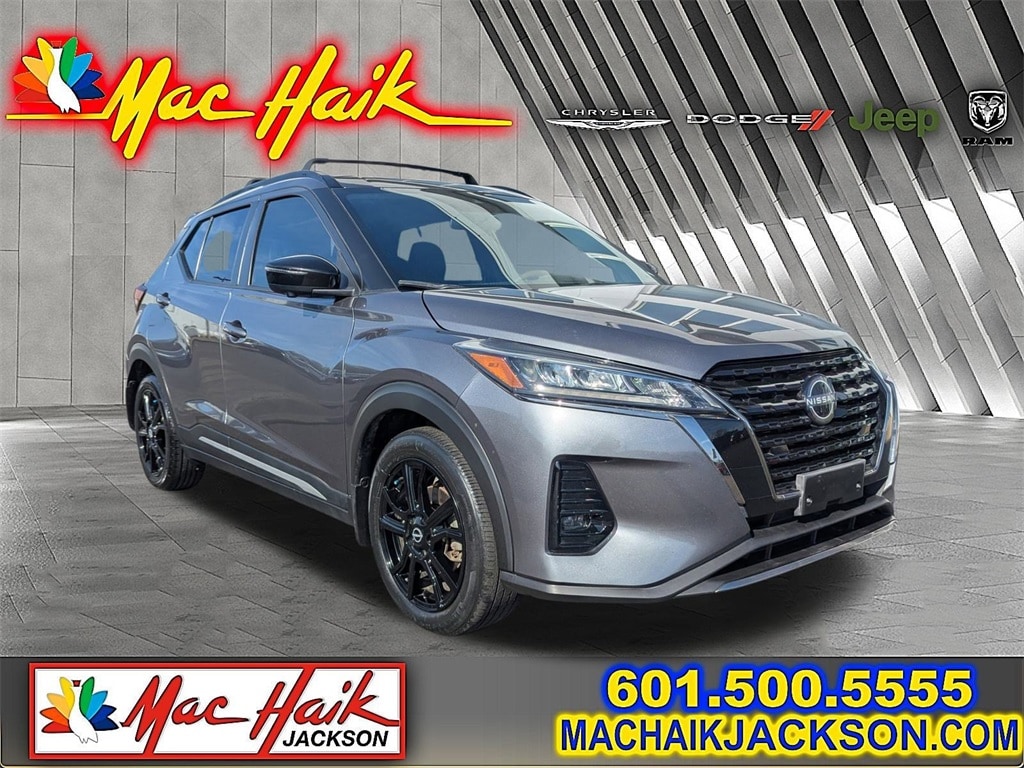 2023 Nissan Kicks SR