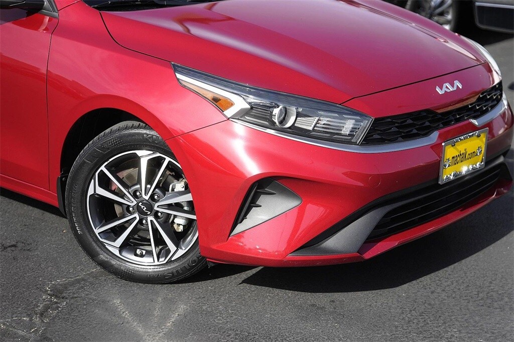 2022 Kia Forte LXS photo 4