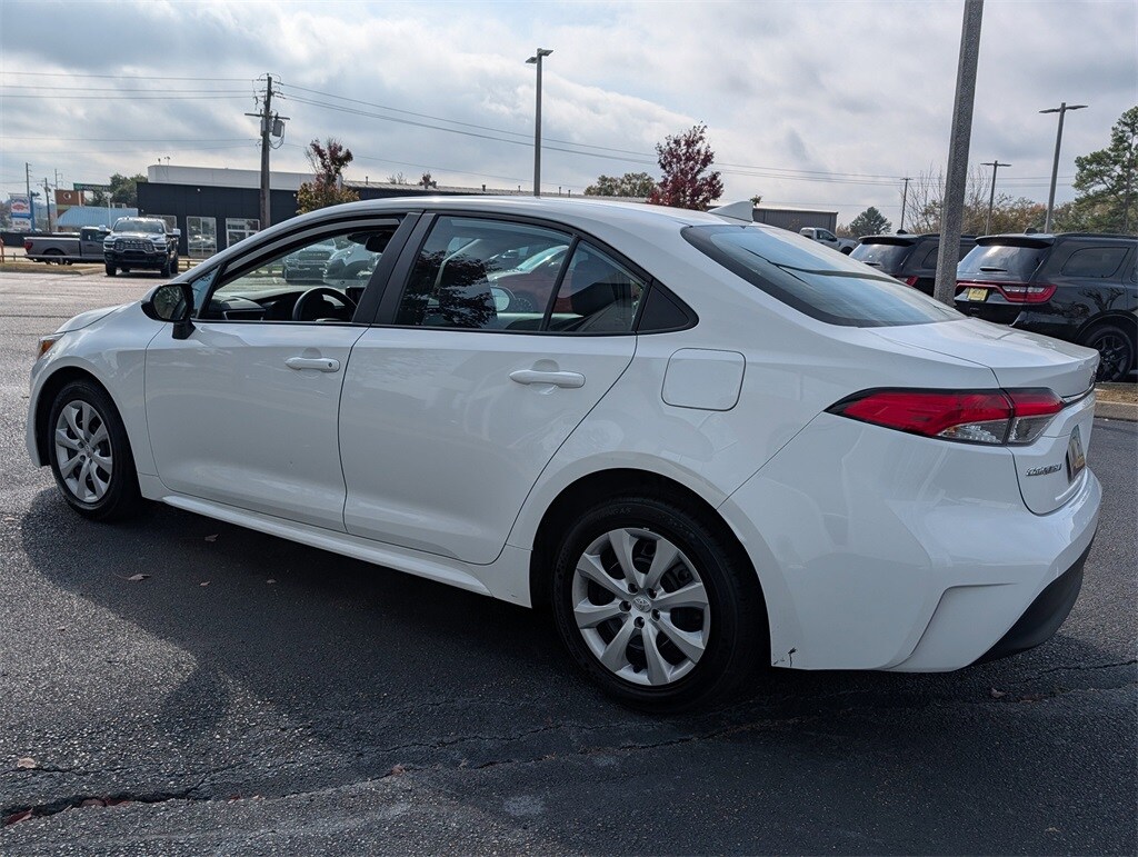 2024 Toyota Corolla LE photo 4