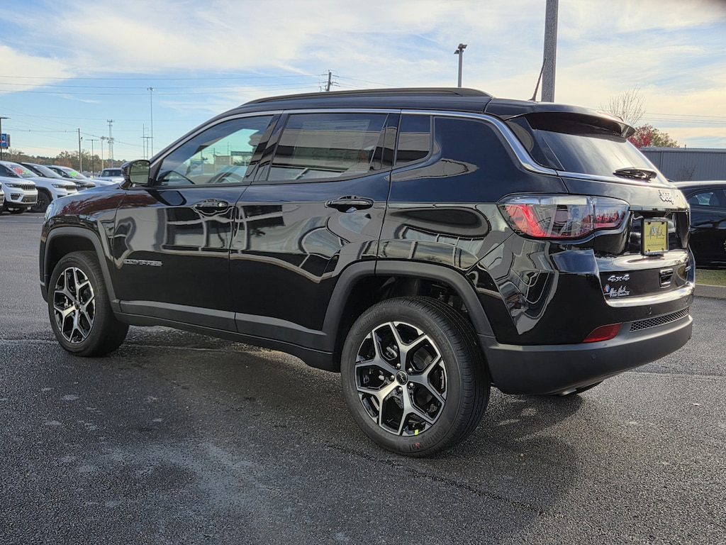 New 2026 Jeep Compass LIMITED 4X4 Sport Utility