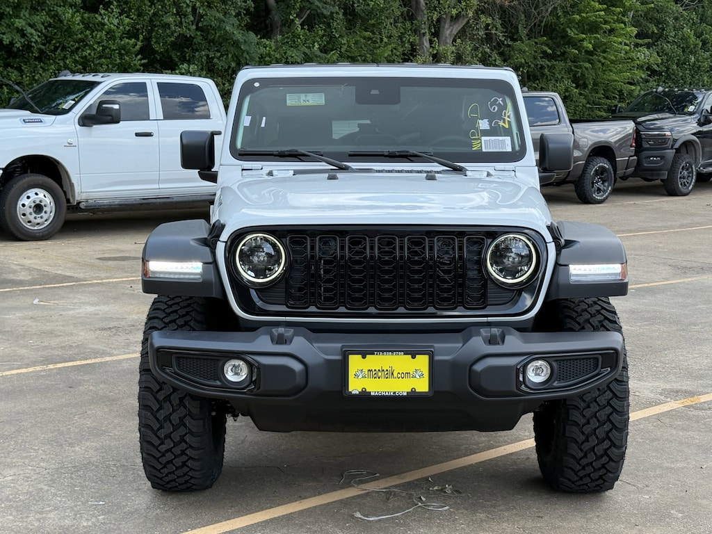 New 2025 Jeep Wrangler 4-DOOR WILLYS Sport Utility