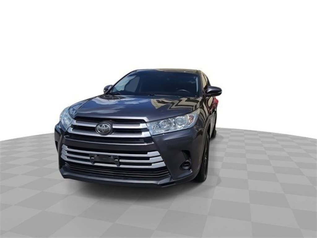 Used 2019 Toyota Highlander LE Sport Utility