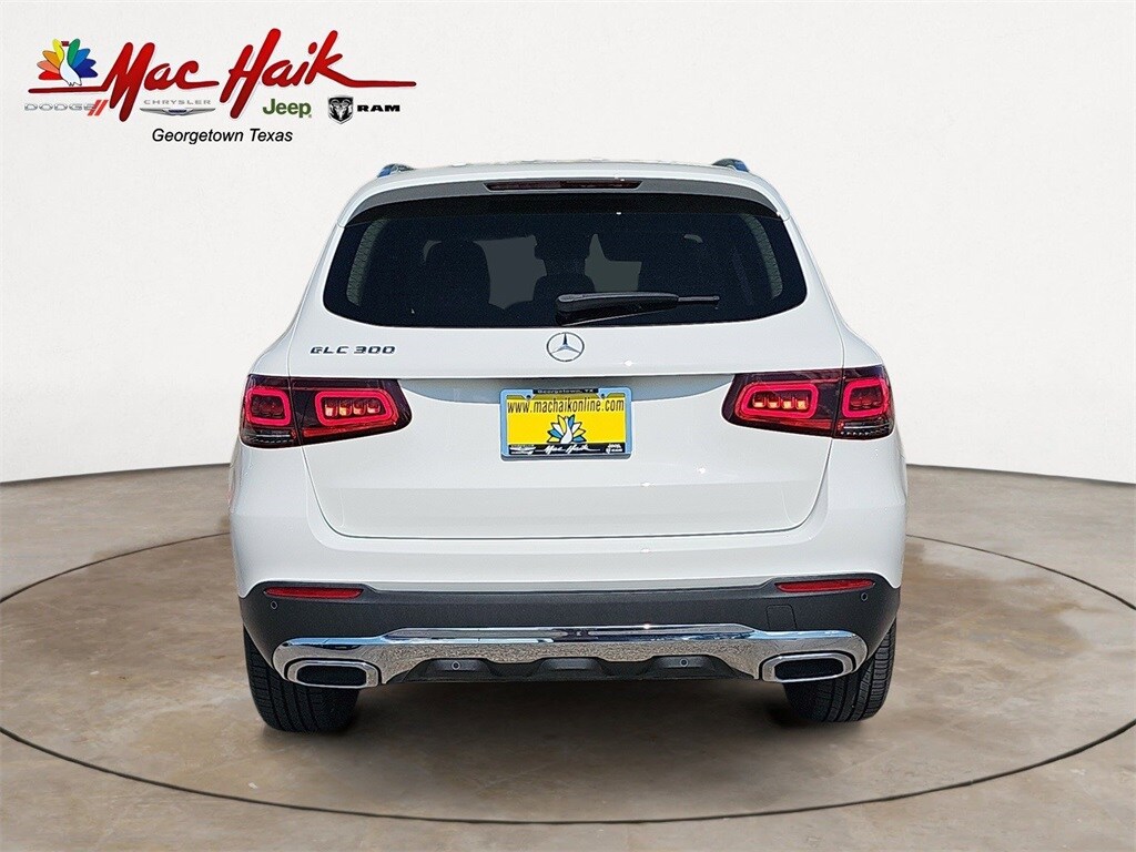 2022 Mercedes Benz GLC 300 photo 4