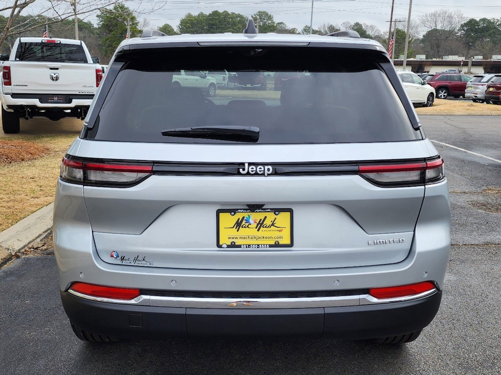 New 2025 Jeep Grand Cherokee LIMITED 4X2 Sport Utility