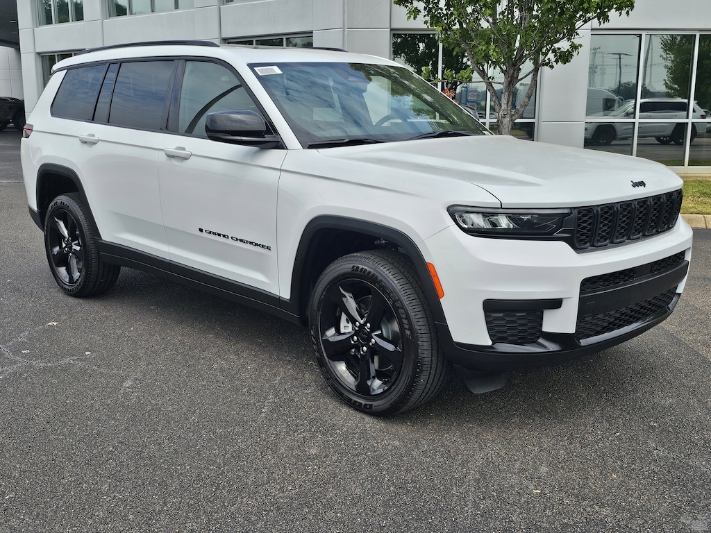 New 2025 Jeep Grand Cherokee L ALTITUDE X 4X2 Sport Utility