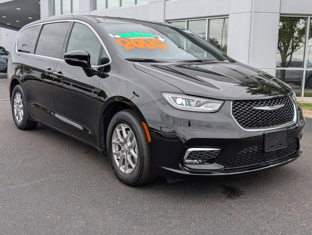 New 2026 Chrysler Pacifica SELECT Passenger Van