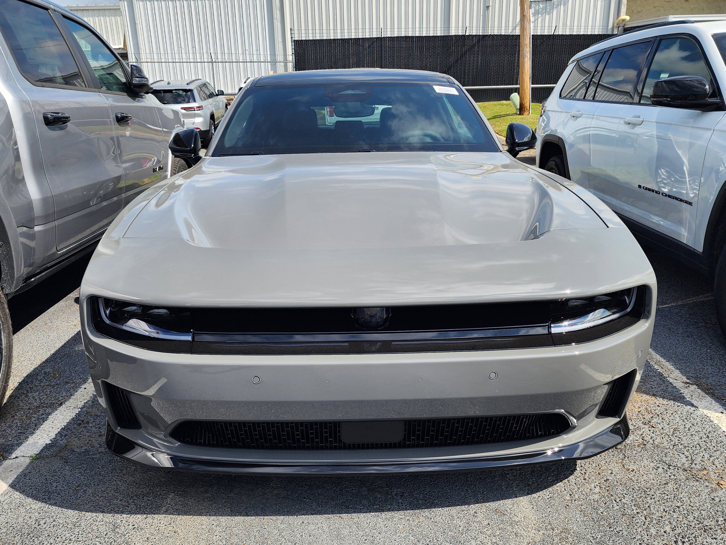 2025 Dodge Charger Daytona R/T AWD photo 2