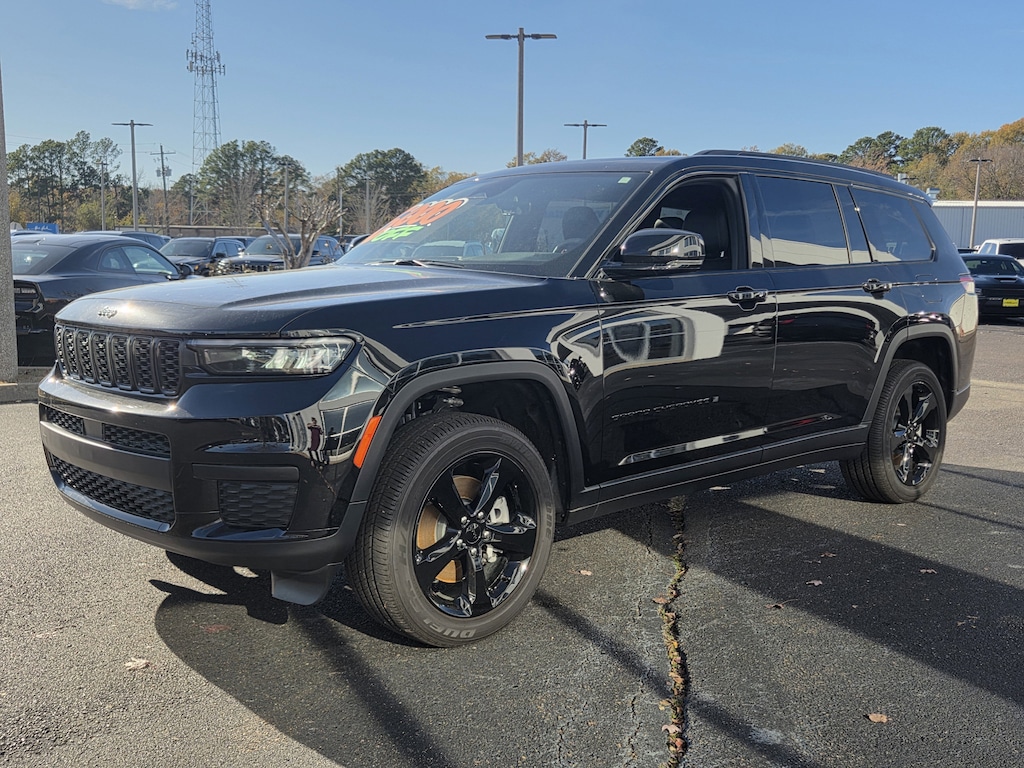 New 2025 Jeep Grand Cherokee L ALTITUDE X 4X2 Sport Utility