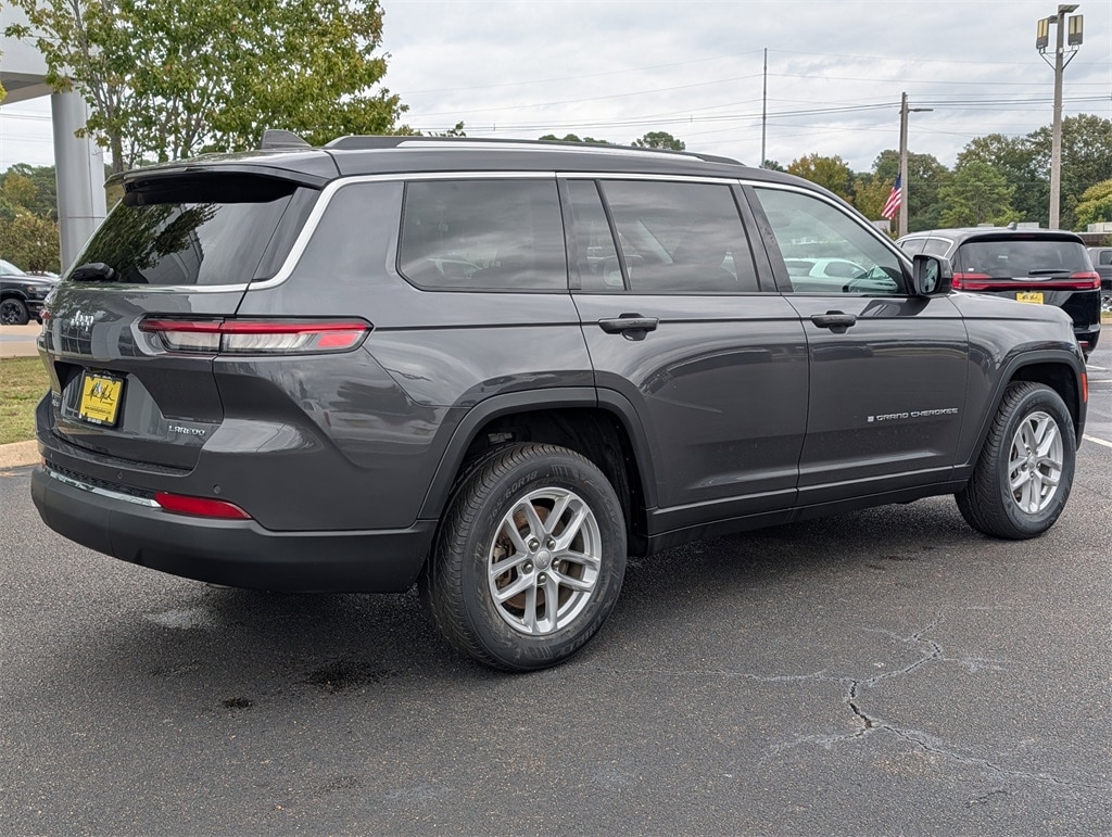 Used 2023 Jeep Grand Cherokee L Laredo Sport Utility