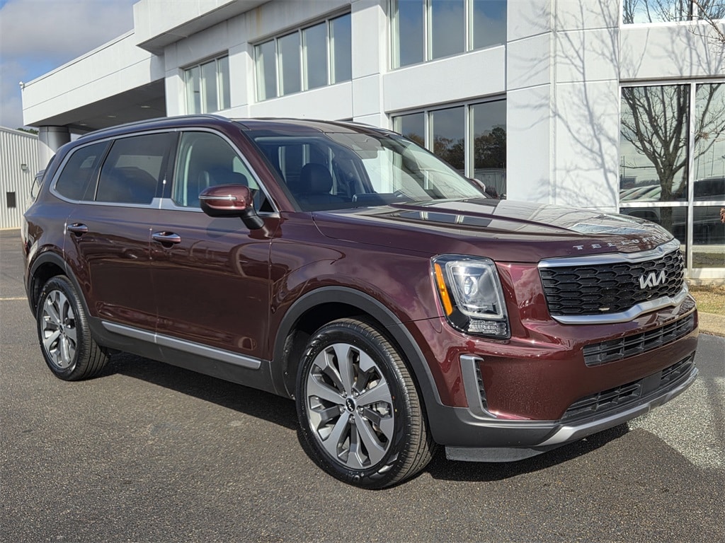 2022 Kia Telluride S's photo