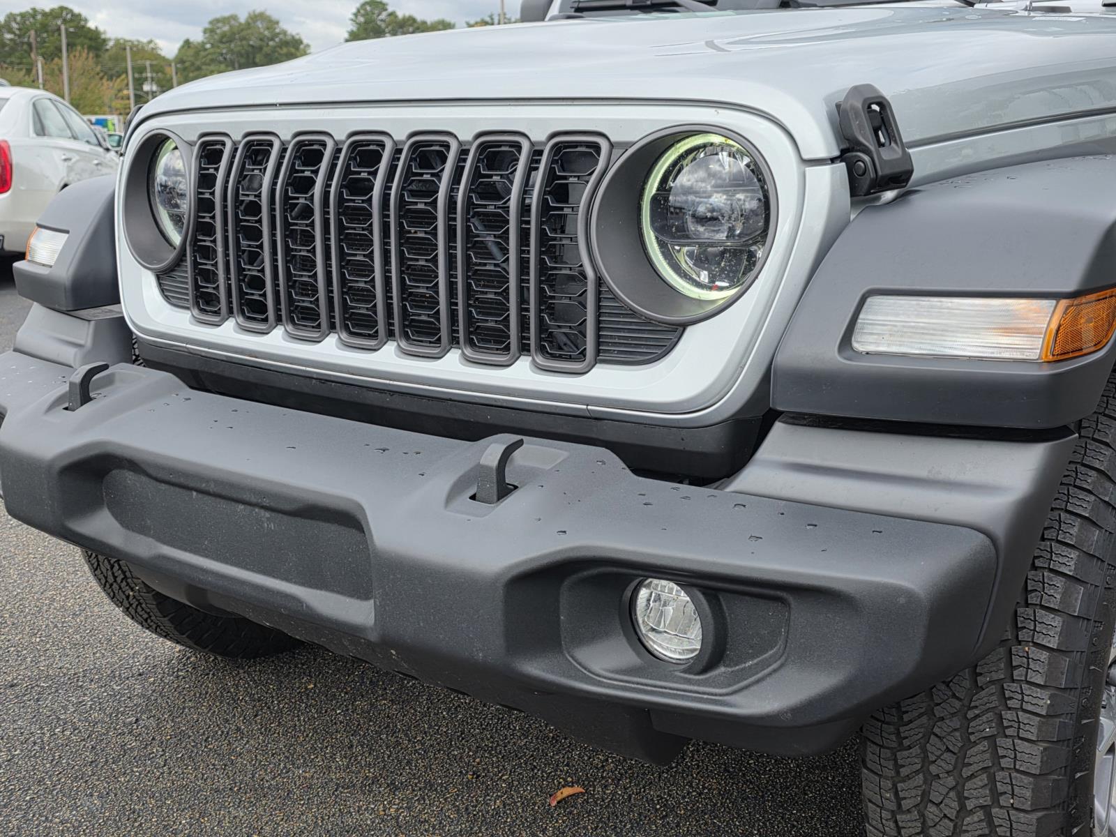 2024 Jeep Wrangler Sport S photo 4