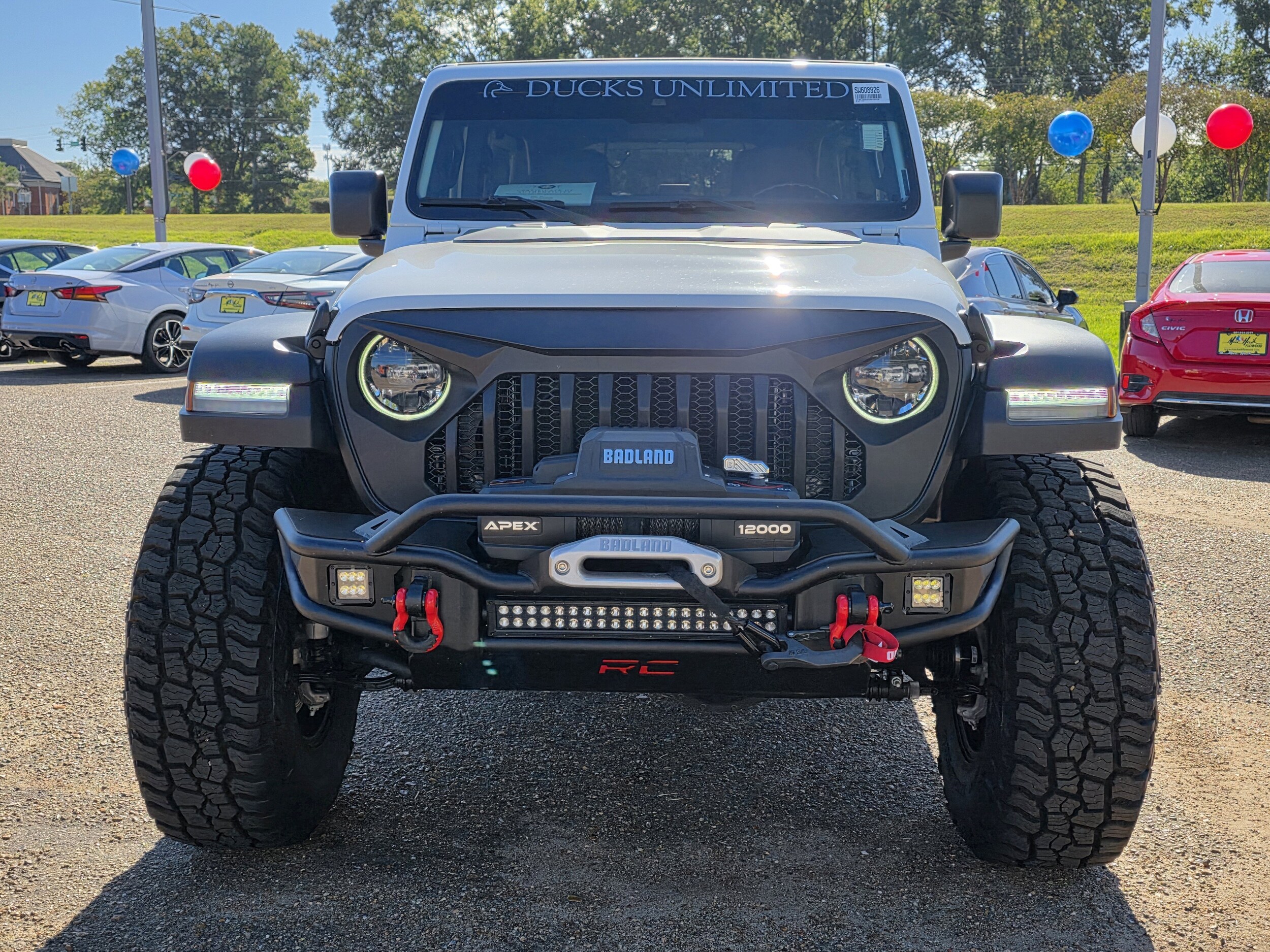 2025 Jeep Wrangler Willys photo 2