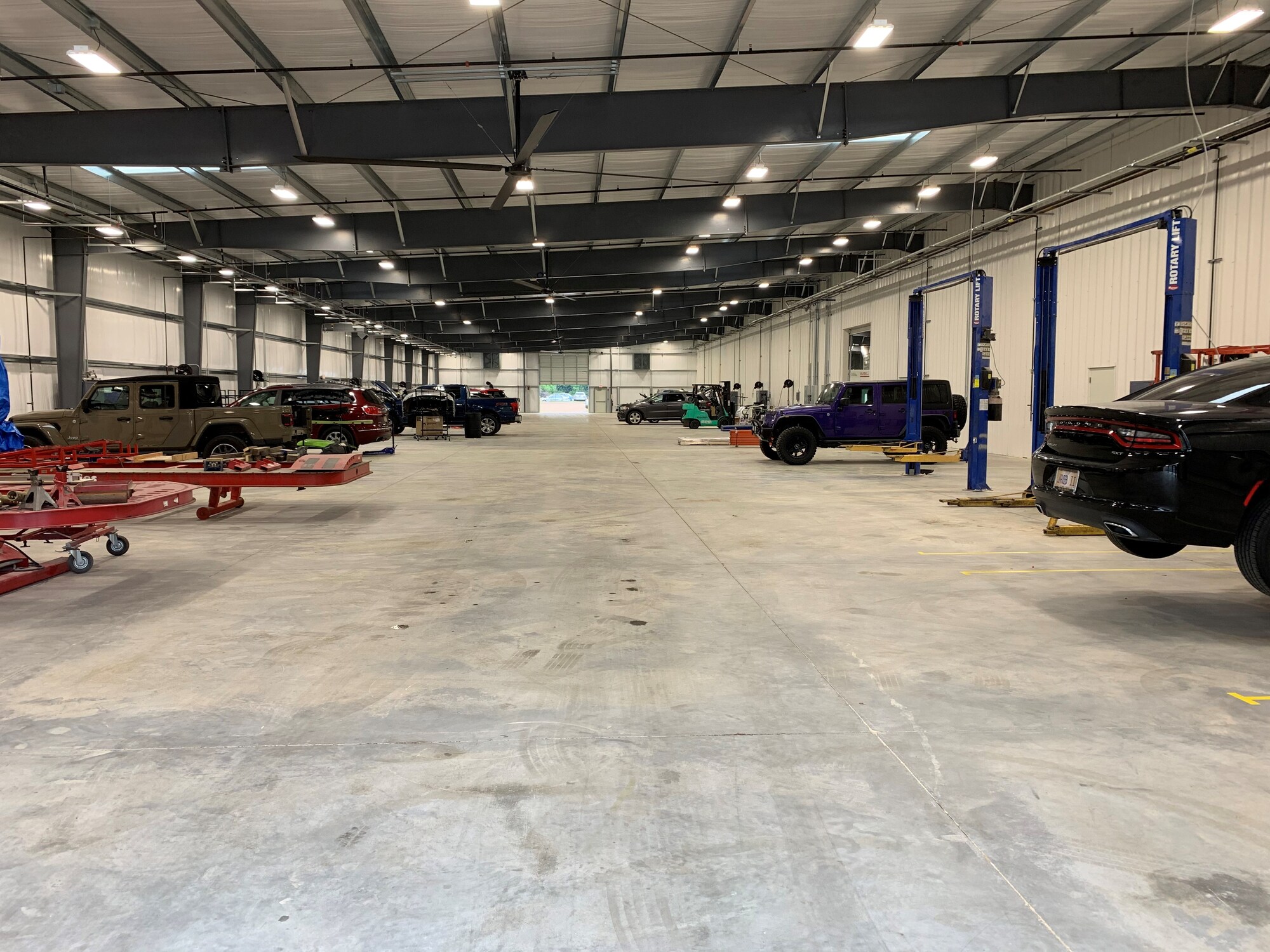 Mac Haik Body Shop Mac Haik CDJR Jackson, MS