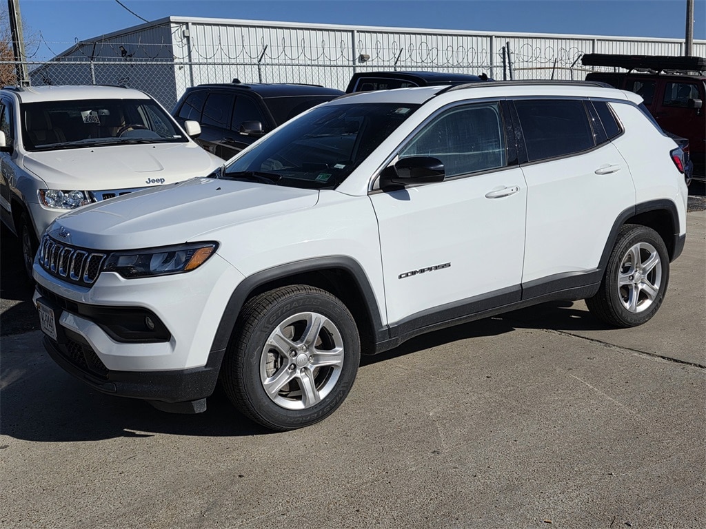 2024 Jeep Compass Latitude's photo