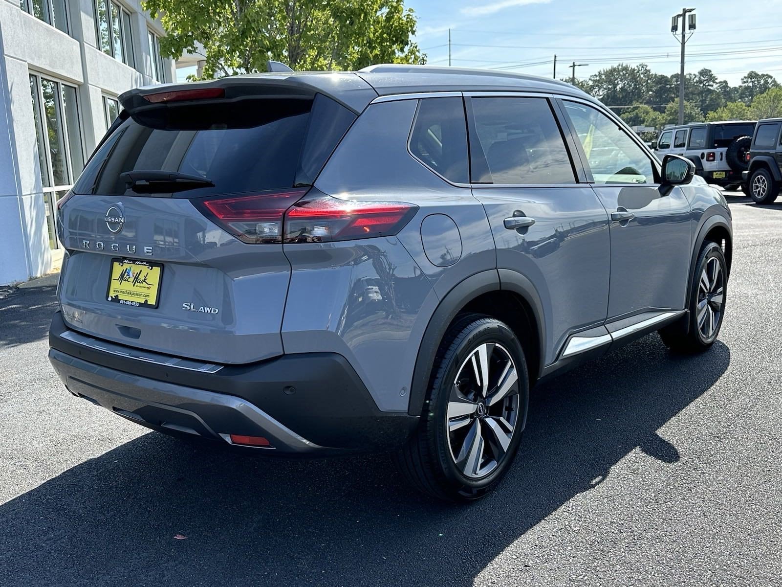 Used 2022 Nissan Rogue SL with VIN 5N1BT3CB7NC732187 for sale in Jackson, MS