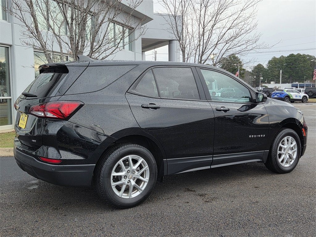 Used 2023 Chevrolet Equinox LS Sport Utility