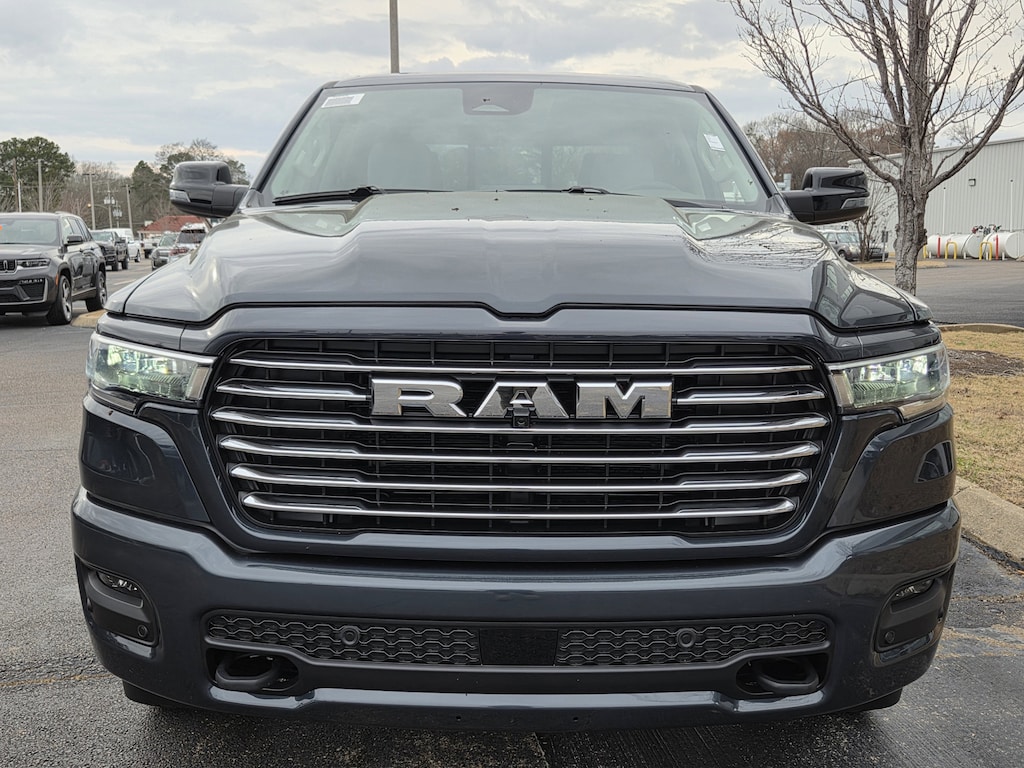 New 2026 Ram 1500 LARAMIE CREW CAB 4X4 5'7 BOX Pickup
