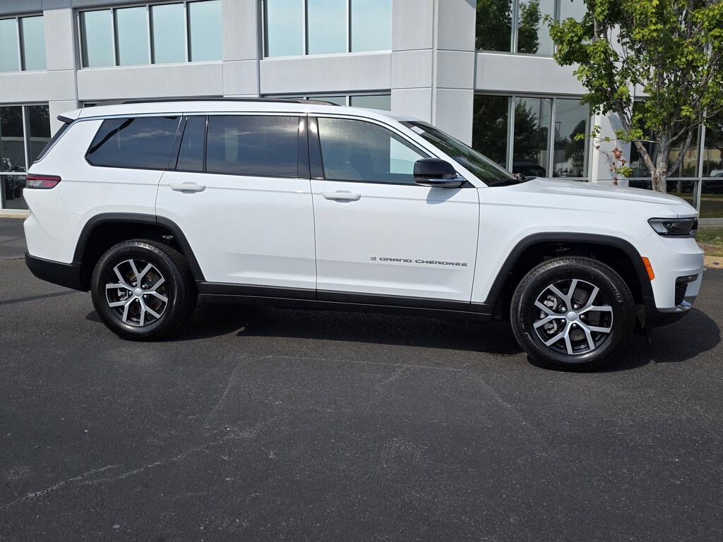 New 2025 Jeep Grand Cherokee L LIMITED 4X2 Sport Utility