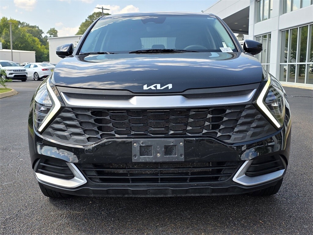2024 Kia Sportage LX photo 2