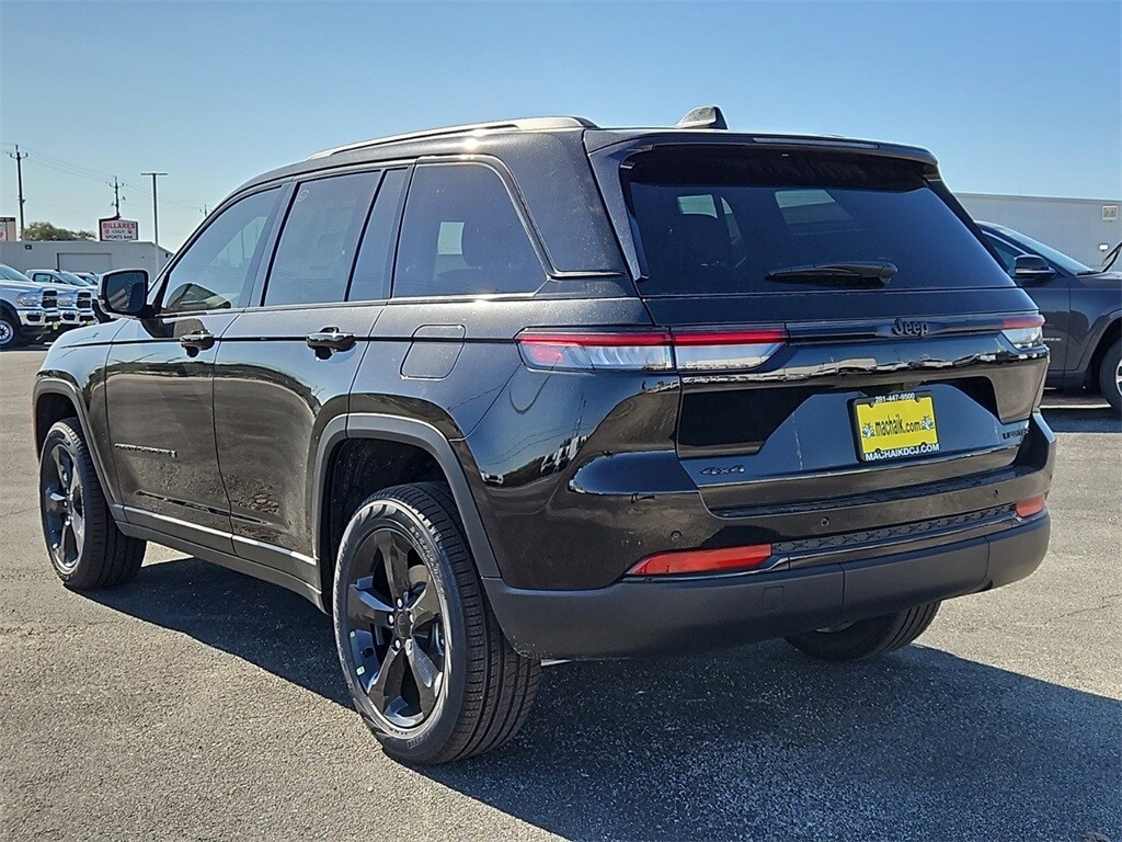 2025 Jeep Grand Cherokee Limited photo 4