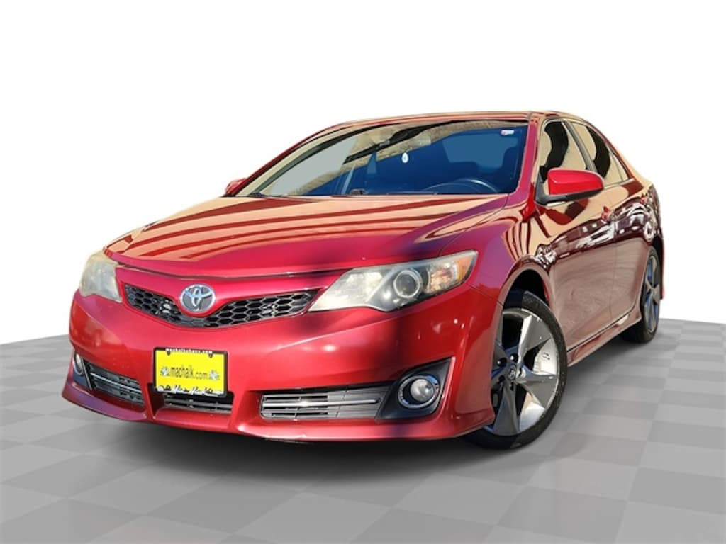Used 2012 Toyota Camry SE Sedan