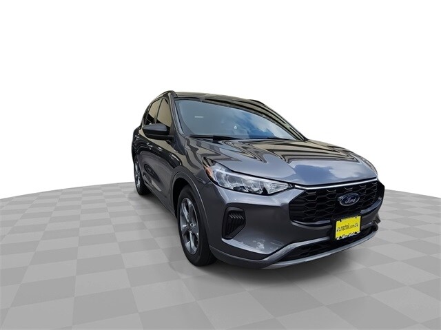 2024 Ford Escape ST-Line photo 2