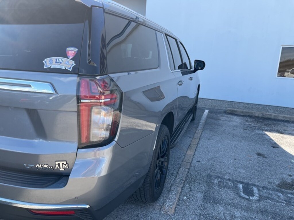 Used 2021 Chevrolet Suburban LT SUV