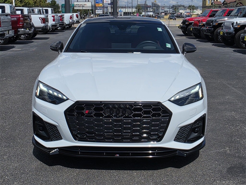 2022 Audi S5 Prestige photo 2