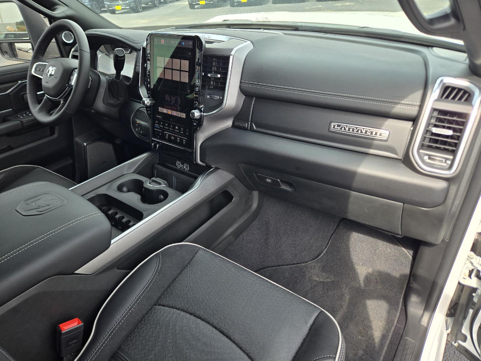 2025 RAM Ram 2500 Pickup Laramie - Photo 14