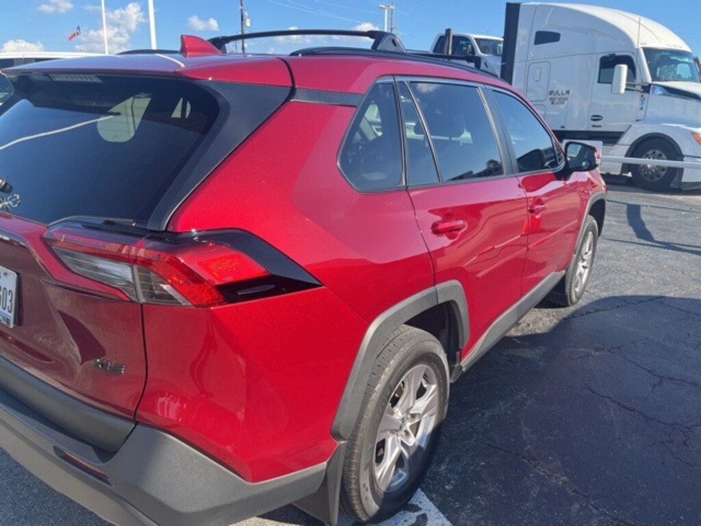Used 2025 Toyota RAV4 XLE SUV