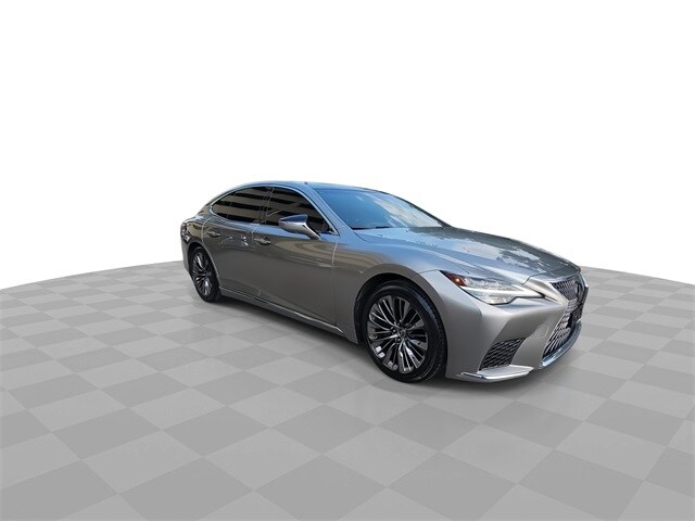 2021 Lexus LS 500 photo 2