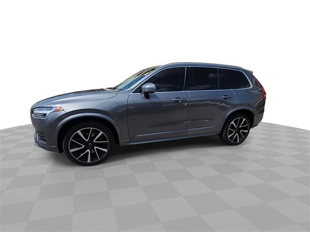 2020 Volvo XC90 T6 Momentum photo 3