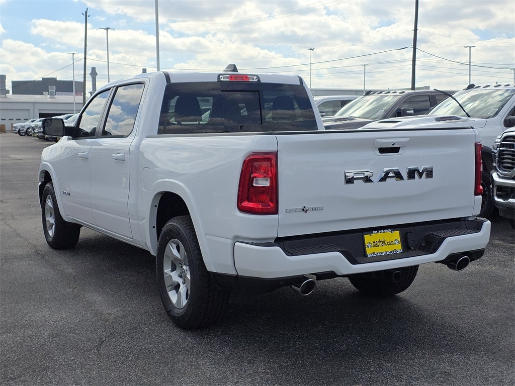New 2026 Ram 1500 LONE STAR CREW CAB 4X2 5'7 BOX Pickup